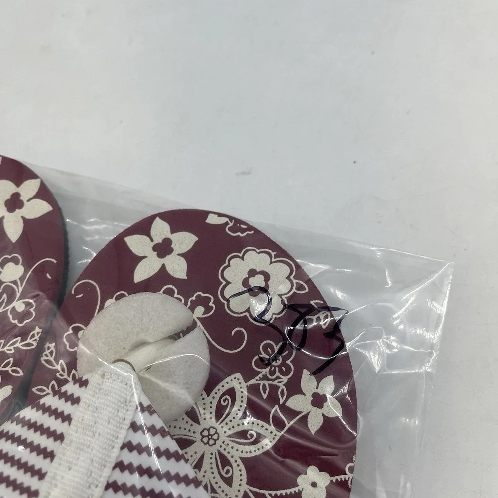 Iowa State Cyclones Ladies Sandals Size 7 Mens 8 Sticker On Bottom